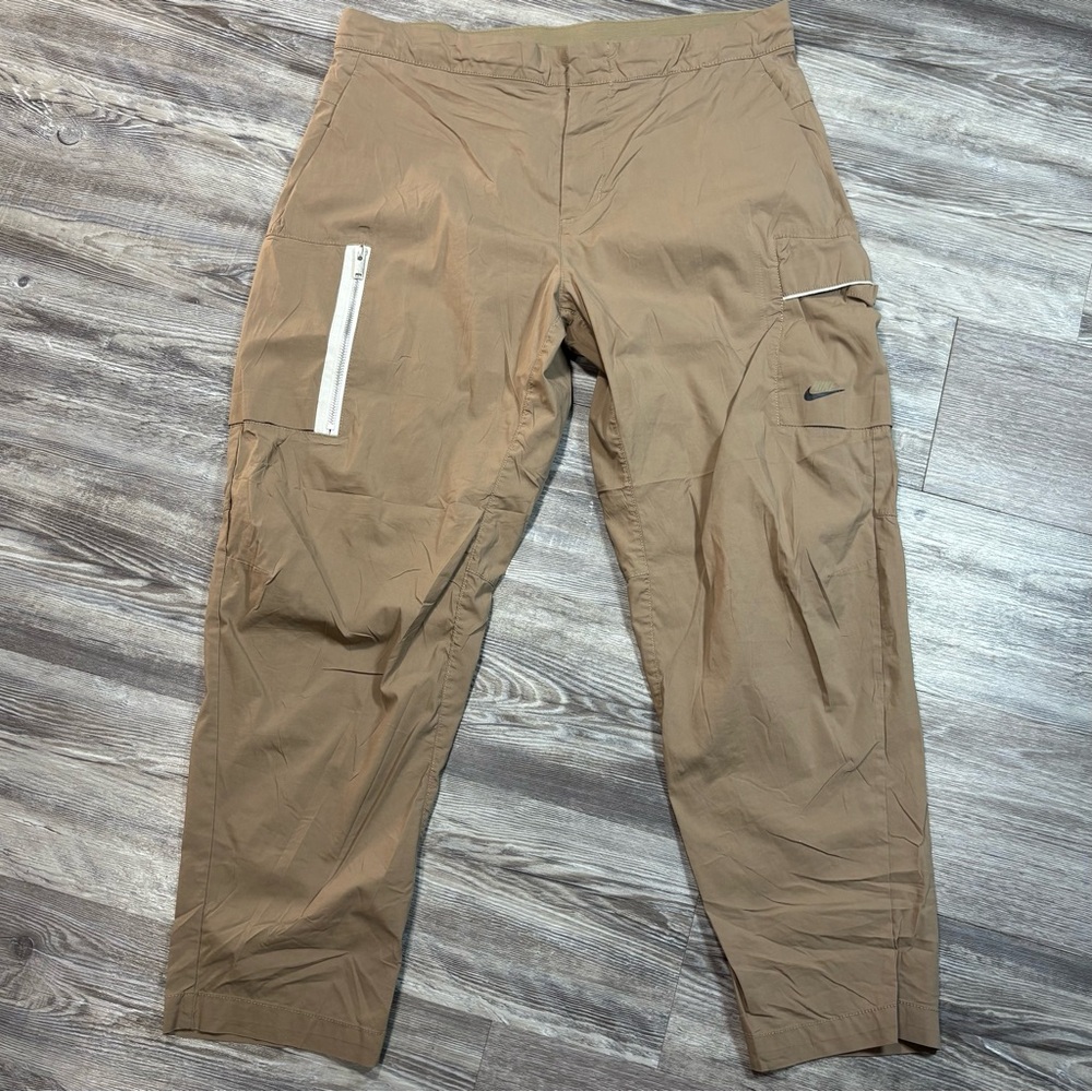 Nike Men’s Sportswear Style Essentials Utility Trousers Size 36 Tan Nylon
